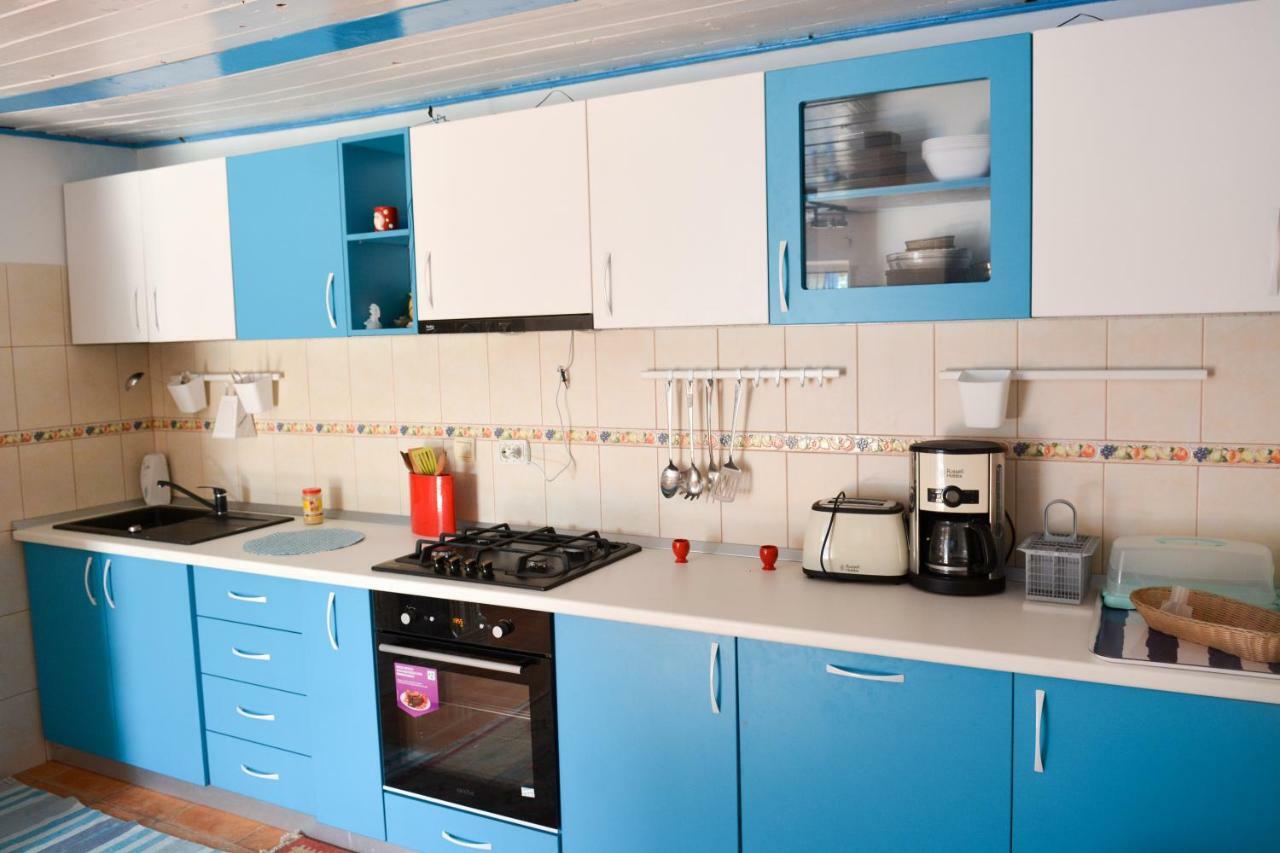 Sailors Guest House 주릴로브카 외부 사진