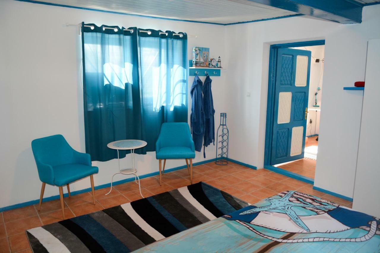 Sailors Guest House 주릴로브카 외부 사진